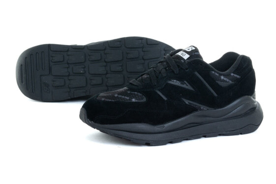 Мужские кроссовки черные замшевые низкие New Balance M5740GTP