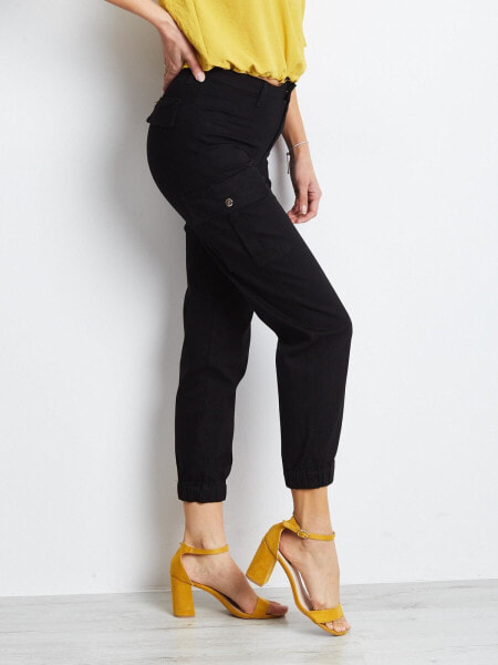 Женские джинсы со средней посадкой укороченные черные Factory Price